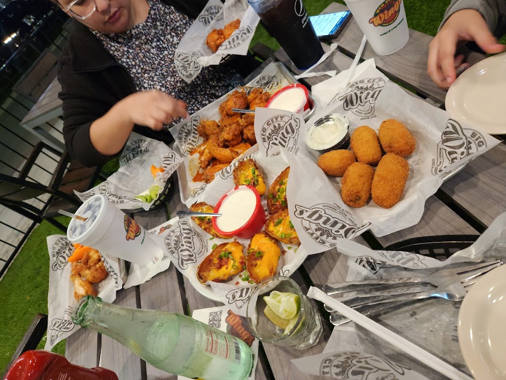 Big City Wings | restaurant | 3815 W Grand Pkwy N ste 150, Katy, TX 77449, USA | 8329136984 OR +1 832-913-6984