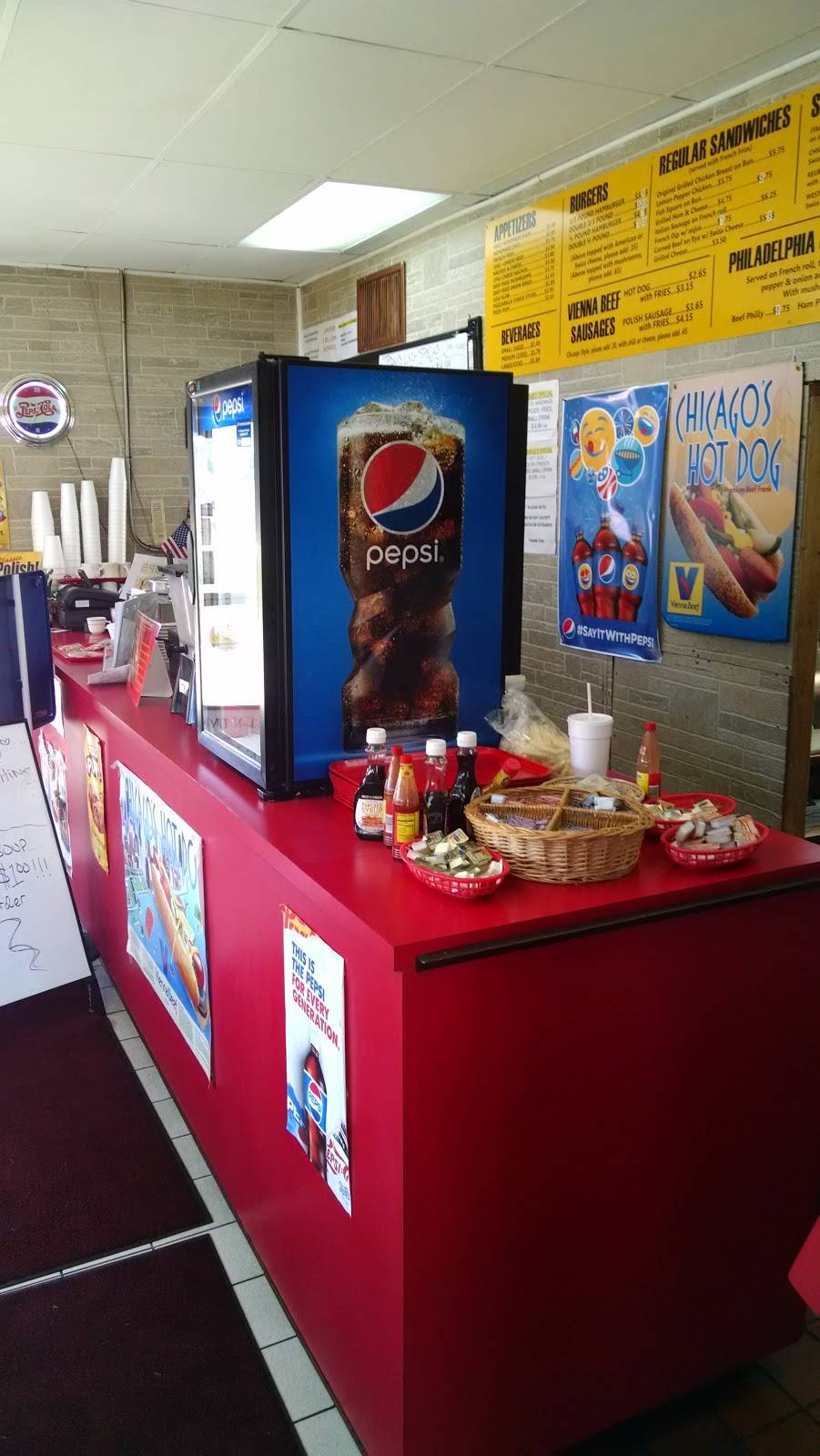 Kosmos | restaurant | 2007 Calumet Ave, Valparaiso, IN 46383, USA | 2195488400 OR +1 219-548-8400