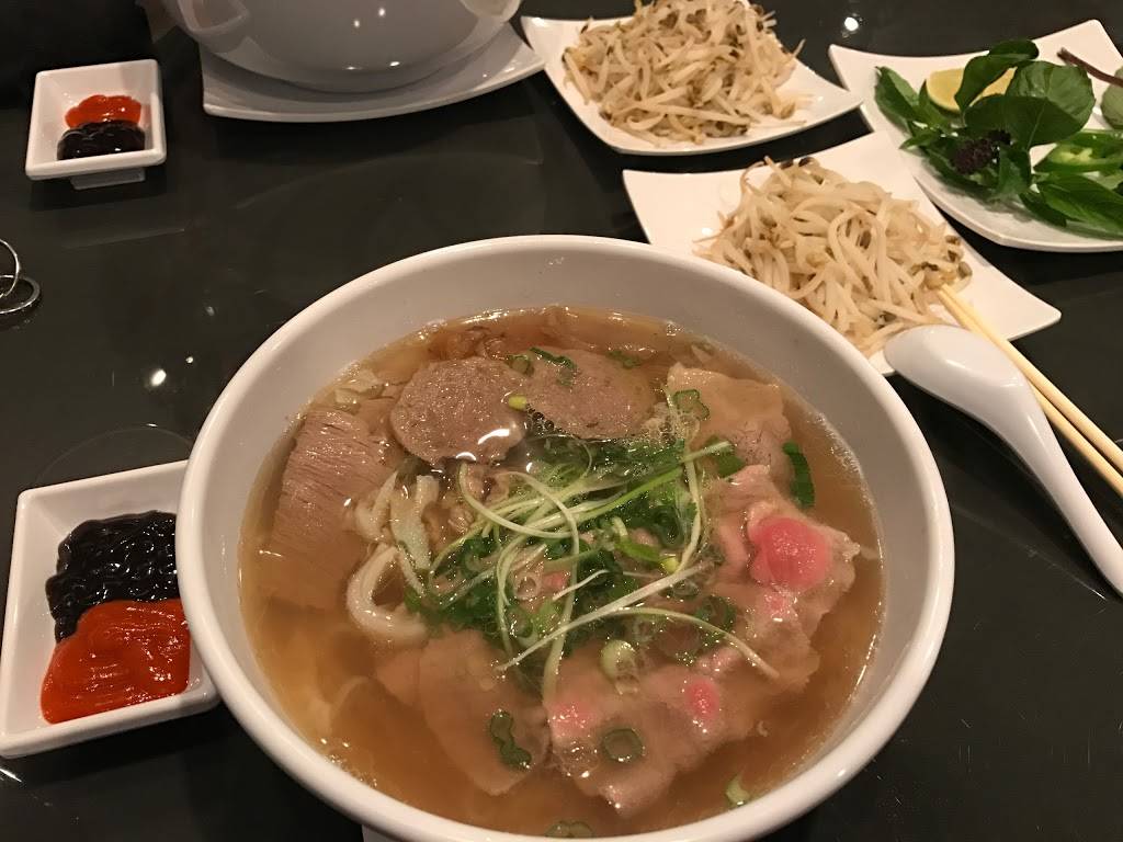 Pho Toan | restaurant | 2137 W Edmond Rd, Edmond, OK 73003, USA | 4052857392 OR +1 405-285-7392