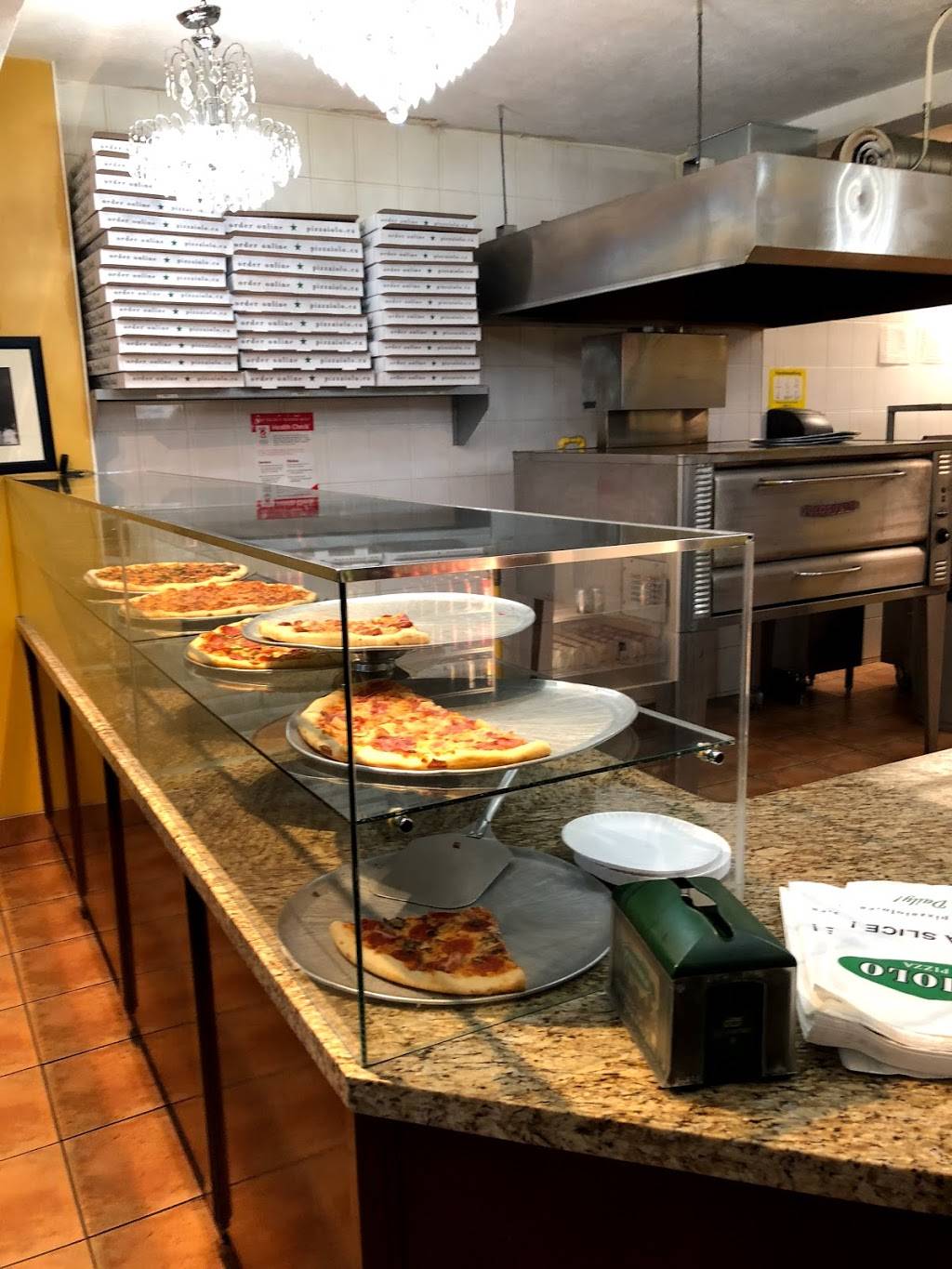 Pizzaiolo Gourmet Pizza | restaurant | 3339 Bloor St W, Etobicoke, ON M8X 1E9, Canada | 4162340404 OR +1 416-234-0404