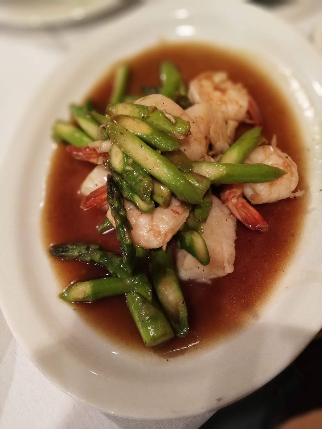 Kin Khao Thai and Sushi | restaurant | 607 E Lincolnway, Valparaiso, IN 46383, USA | 2192998268 OR +1 219-299-8268