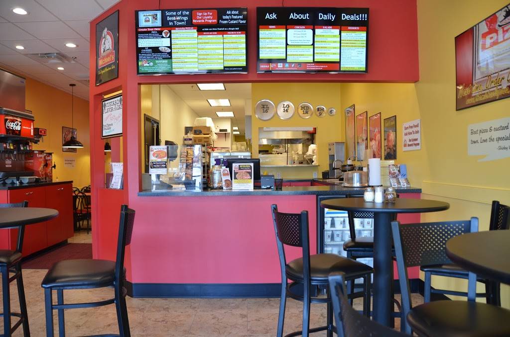 Michaels Pizza & More - Wilma Rudolph | meal takeaway | C, 2764 Wilma Rudolph Blvd, Clarksville, TN 37040, USA | 9315521616 OR +1 931-552-1616