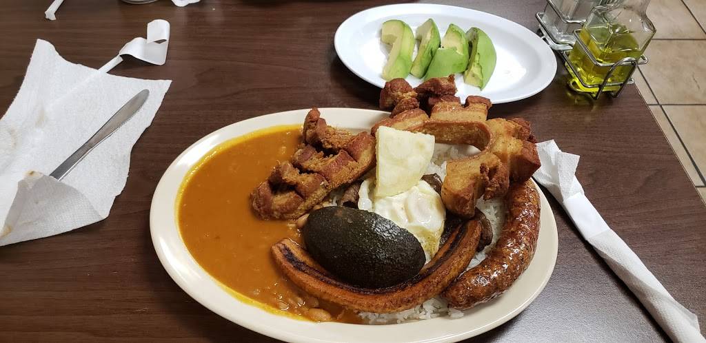 La Casa Del Mofongo | restaurant | 125 E Edgebrook Dr suite c, Houston, TX 77034, USA | 7134856698 OR +1 713-485-6698