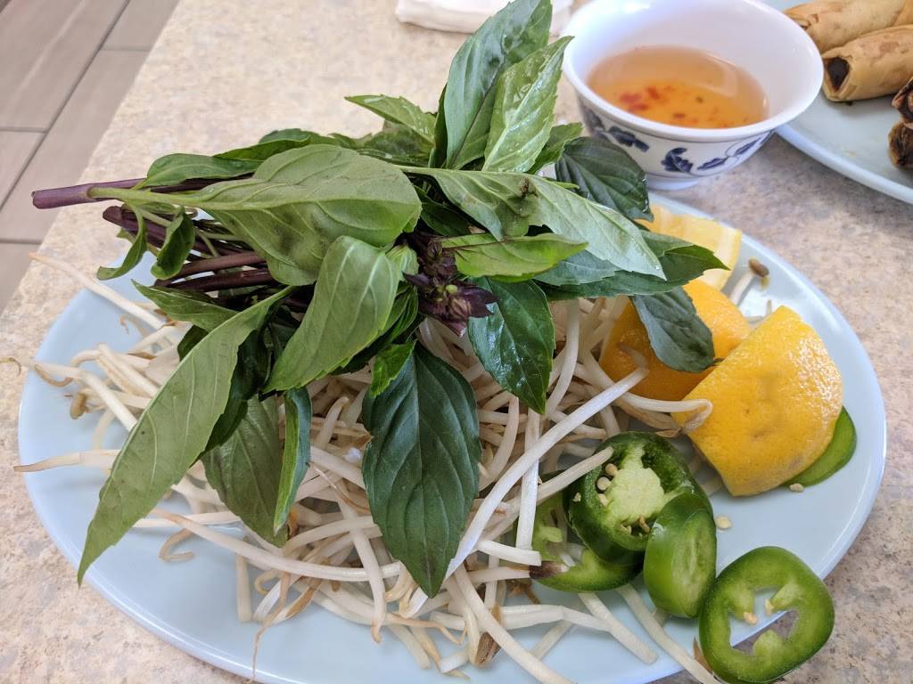 Vietnamese & Chinese Noodle House | restaurant | 600 E 8th St #5, National City, CA 91950, USA | 6194775643 OR +1 619-477-5643