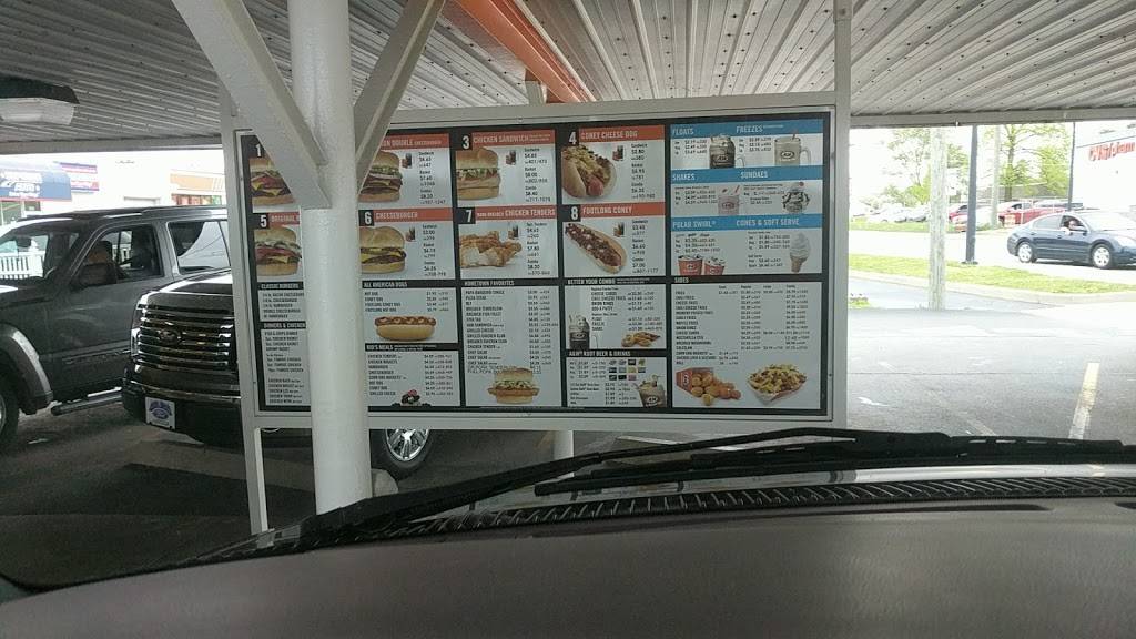 A&W | restaurant | 49 W Maryland St, Indianapolis, IN 46204, USA | 3176861077 OR +1 317-686-1077