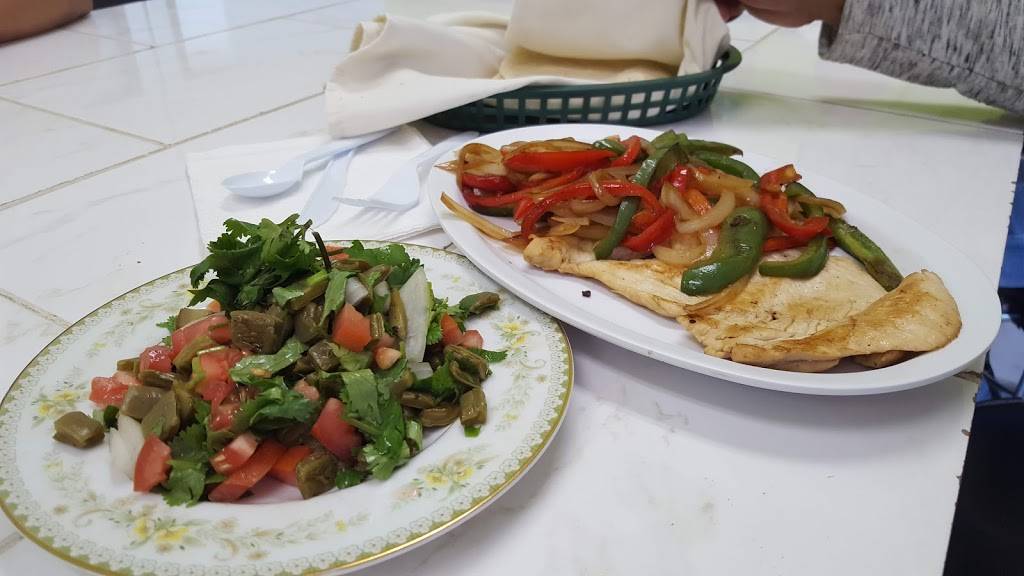 La Caridad Cocina Latina | restaurant | 3709 N Sharon Amity Rd, Charlotte, NC 28205, USA | 7045673090 OR +1 704-567-3090