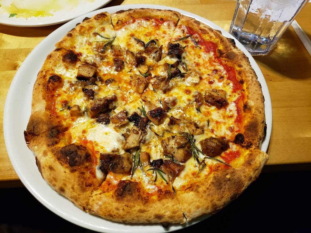 800 Degrees Three Fires | restaurant | 5215 Illinois Rd Suite 101, Fort Wayne, IN 46804, USA | 2604160005 OR +1 260-416-0005