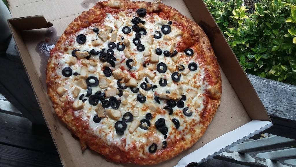 Happy House Pizzeria | restaurant | 5720 Deale Churchton Rd # F, Deale, MD 20751, USA | 4108676116 OR +1 410-867-6116