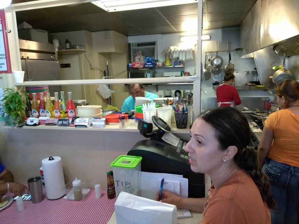 Veronicas Cafe | cafe | 803 E McKinney St, Denton, TX 76209, USA | 9405659809 OR +1 940-565-9809