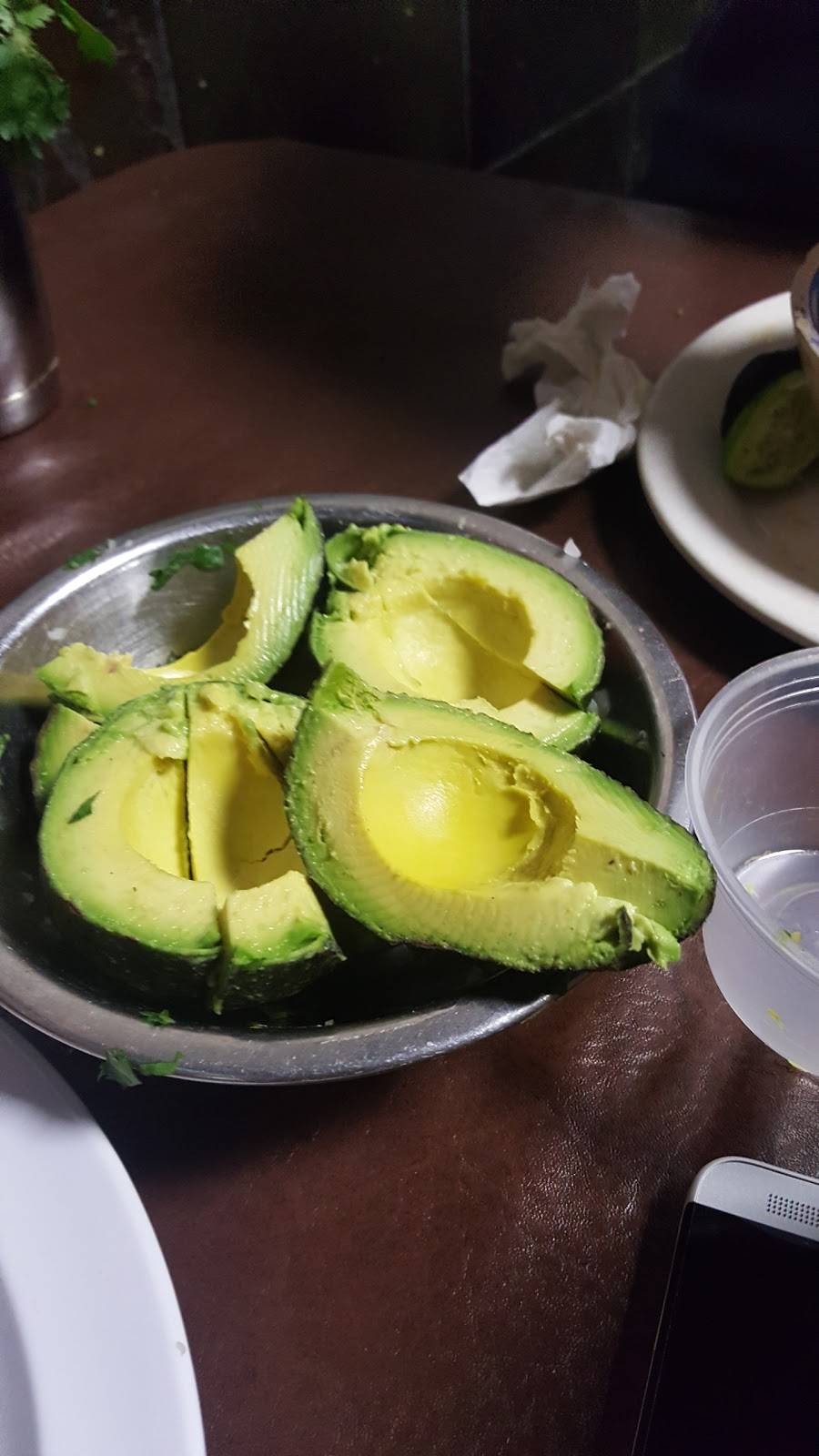 Menudería Guadalajara OTAY | restaurant | Lázaro Cárdenas 2632, Maestros Universitarios, 22457 Tijuana, B.C., Mexico | 016642109850 OR +52 664 210 9850