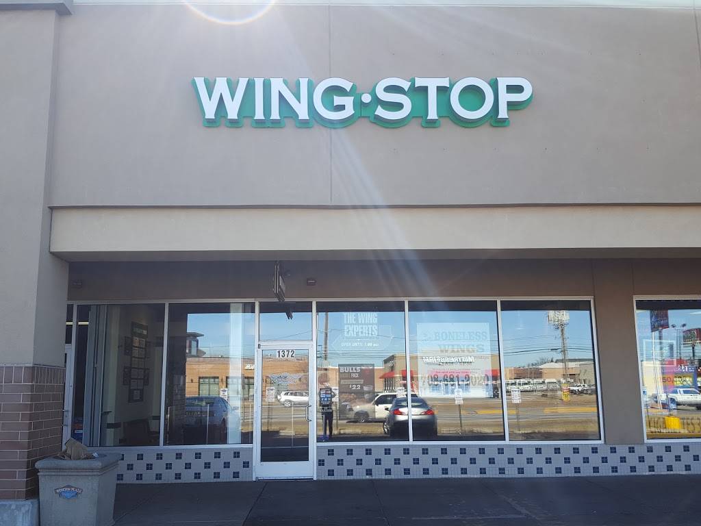 Wingstop | restaurant | 1372 Winston Plaza, Melrose Park, IL 60160, USA | 7086812020 OR +1 708-681-2020