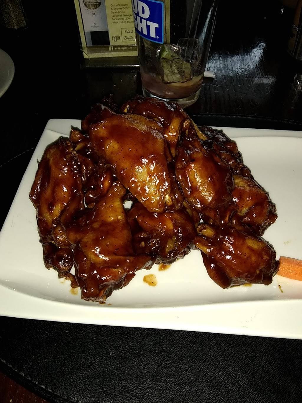 Pour Abbeys Bar & Grill | restaurant | 107 Hawkins St, Newark, NJ 07105, USA | 9735221000 OR +1 973-522-1000