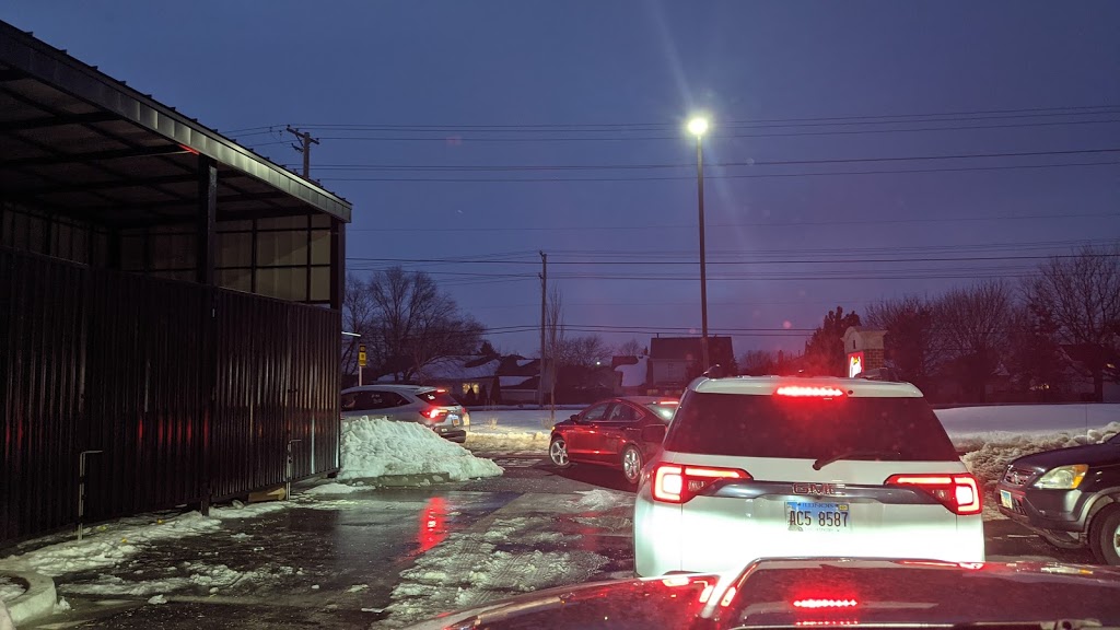 Raising Canes Chicken Fingers | meal takeaway | 2450 US-34, Oswego, IL 60543, USA | 6305549855 OR +1 630-554-9855