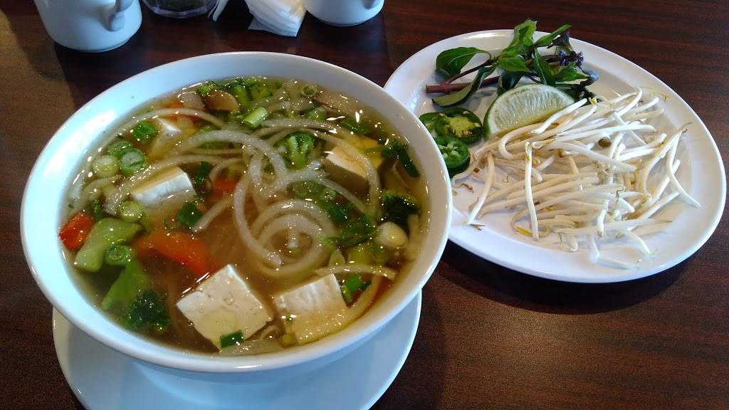 Pho Evermore | restaurant | 1017 Casitas Pass Rd, Carpinteria, CA 93013, USA | 8052206633 OR +1 805-220-6633