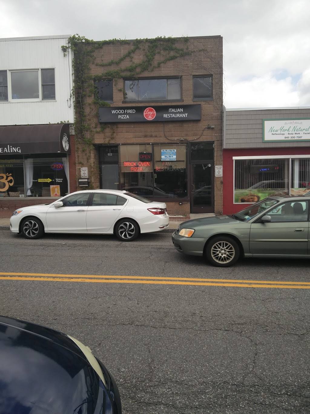 Luigis Famiglia Cucina | restaurant | 62 Gleneida Ave, Carmel Hamlet, NY 10512, USA | 8452254000 OR +1 845-225-4000