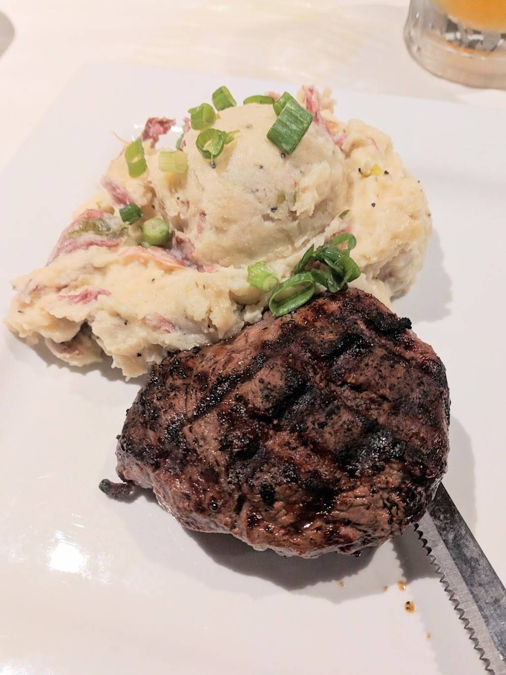 Sullivans Restaurant | restaurant | 141 N Fulton St, Wauseon, OH 43567, USA | 4193350790 OR +1 419-335-0790