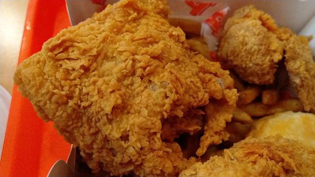 Popeyes Louisiana Kitchen | restaurant | 1709 Emmet St N, Charlottesville, VA 22901, USA | 4345298148 OR +1 434-529-8148