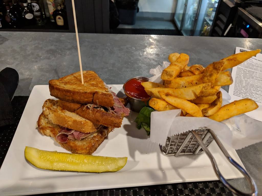 Bentleys Bistro | restaurant | 53 N Main St, East Longmeadow, MA 01028, USA | 4135257777 OR +1 413-525-7777