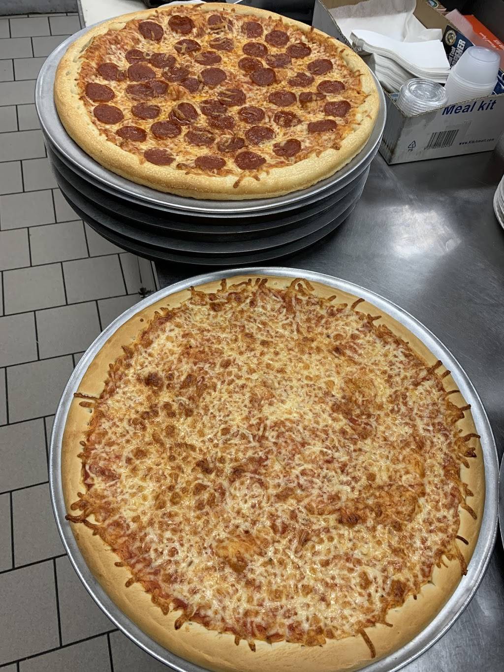 Boston House of Pizza | restaurant | 173 Amory St, Brookline, MA 02446, USA | 6177341560 OR +1 617-734-1560