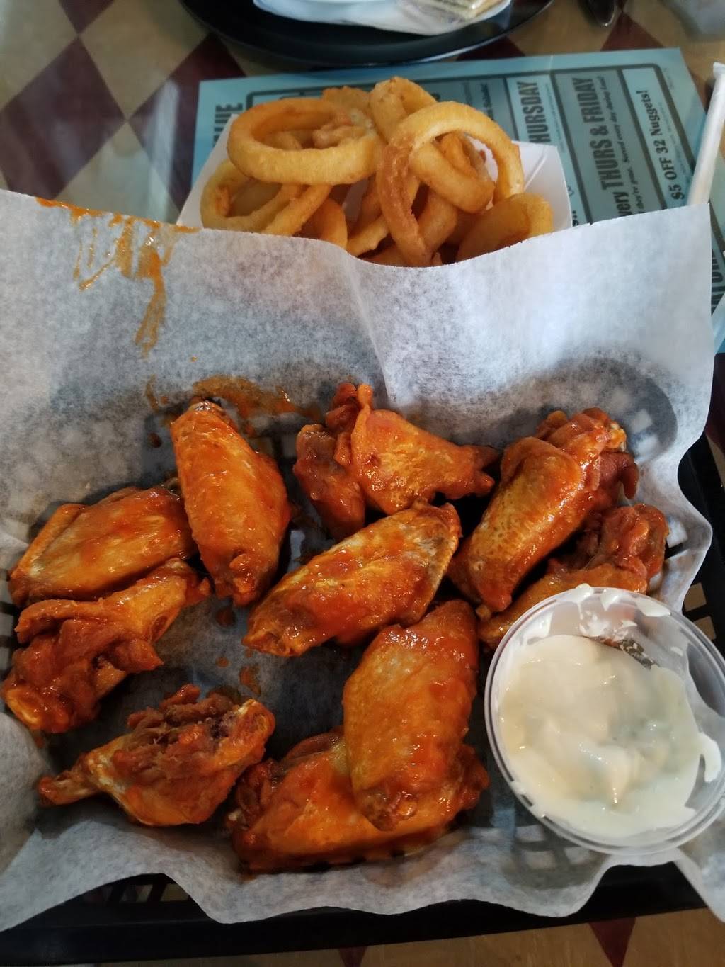 E.Bs Restaurant | restaurant | 385 Walnut St Ext, Agawam, MA 01001, USA | 4137893525 OR +1 413-789-3525