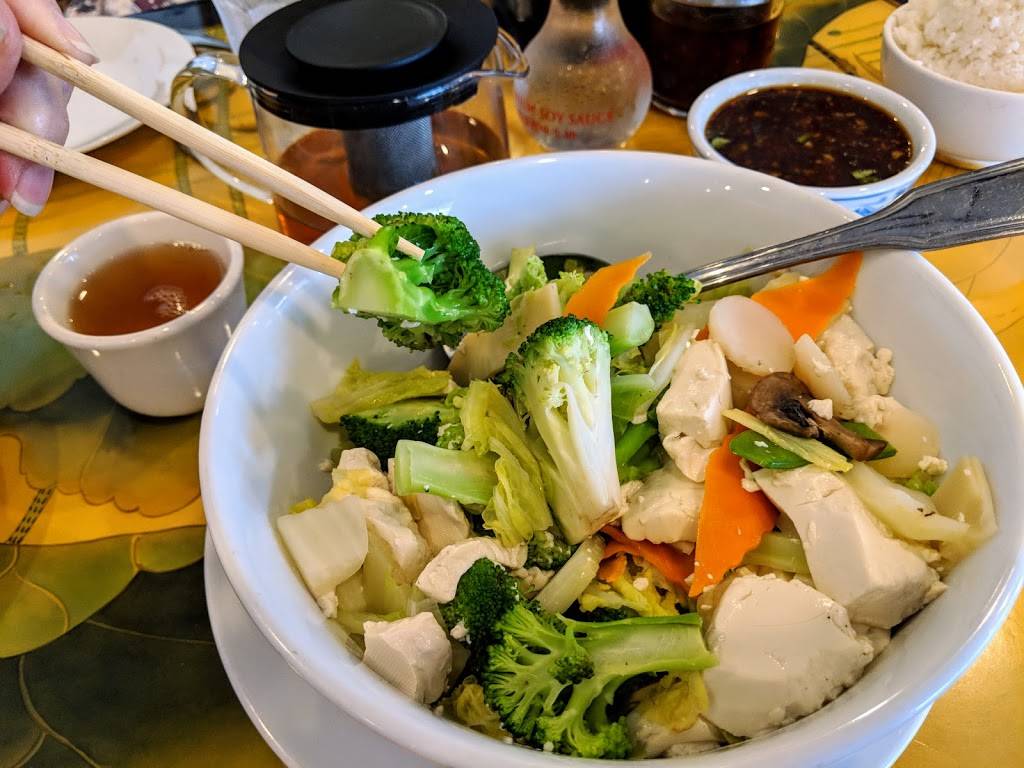 Feng Ling Restaurant | restaurant | 11010 Westheimer Rd A, Houston, TX 77042, USA | 7137823144 OR +1 713-782-3144