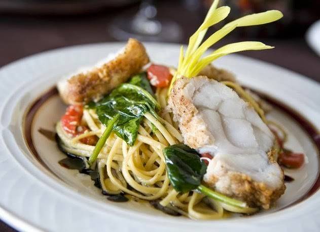 Walkers Bluff | restaurant | 326 Vermont Rd, Carterville, IL 62918, USA | 6189569900 OR +1 618-956-9900