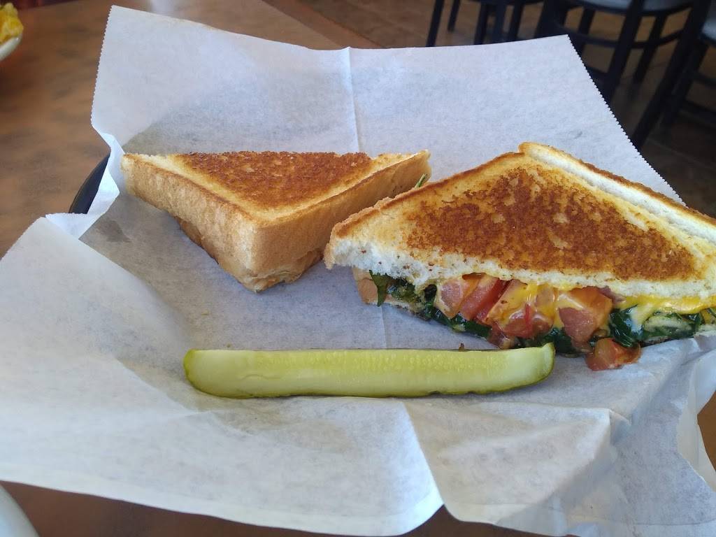 Mondovi Family Restaurant | restaurant | 699 E Main St, Mondovi, WI 54755, USA | 7159265550 OR +1 715-926-5550