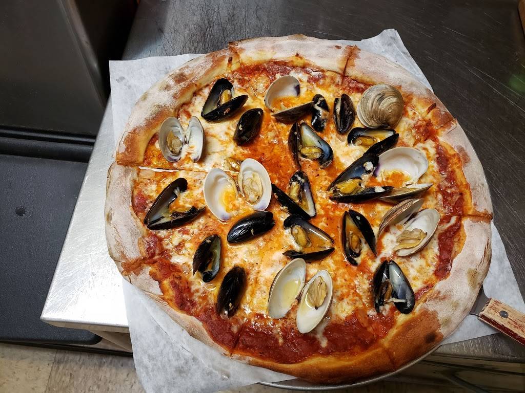 Al and Stella Authentic Italian Restaurant And Pizzeria ( Water  | restaurant | 1261 Gulf Blvd #110, Clearwater Beach, FL 33767, USA | 7272400743 OR +1 727-240-0743