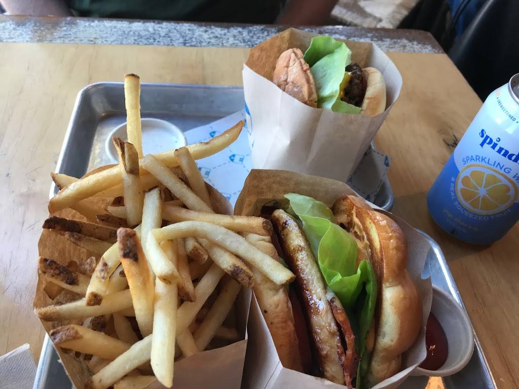 Blue Barn Chestnut | meal takeaway | 2105 Chestnut St, San Francisco, CA 94123, USA | 4154413232 OR +1 415-441-3232