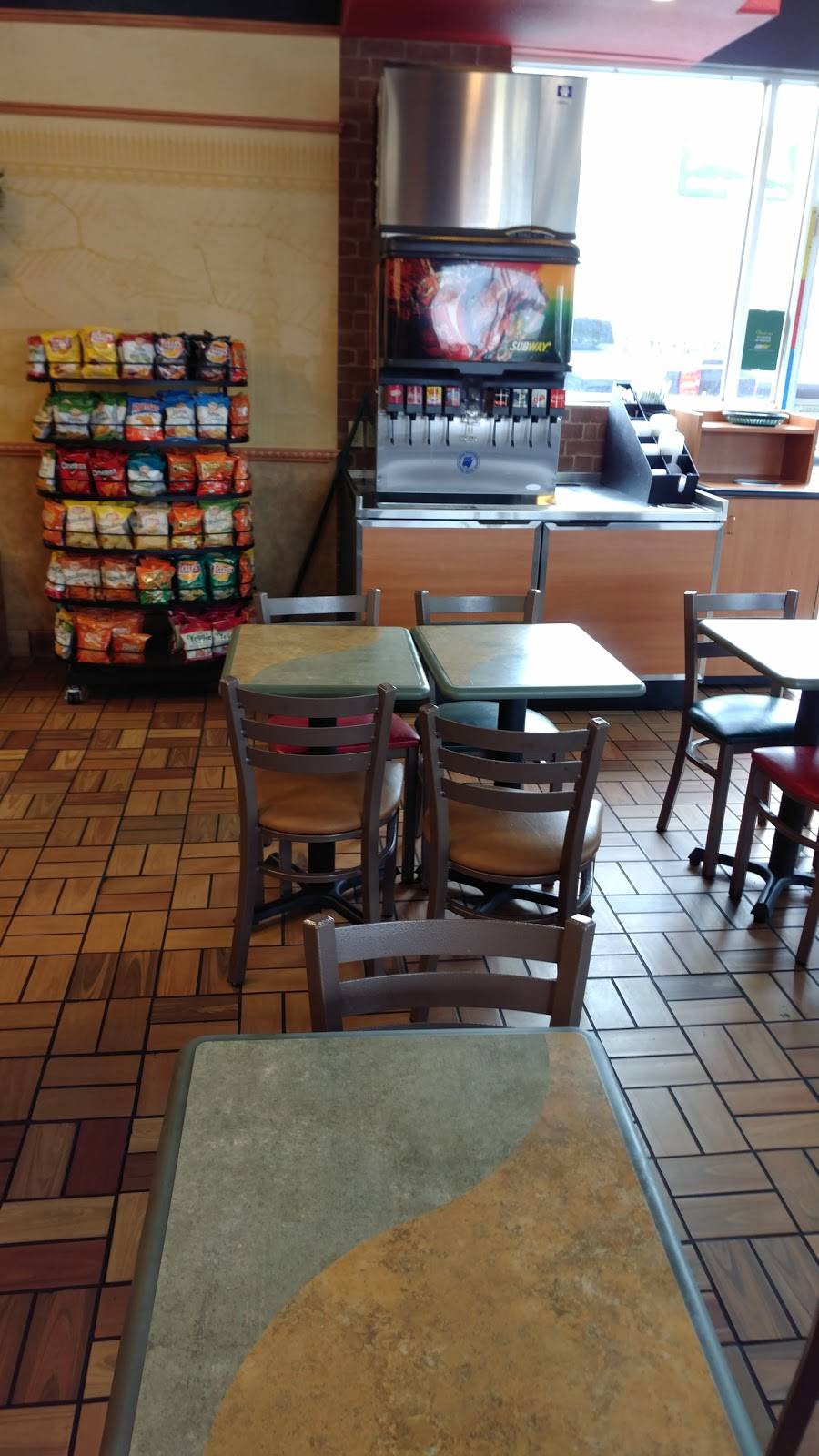 Subway | restaurant | 4001 N 19th St, Waco, TX 76708, USA | 2547545858 OR +1 254-754-5858