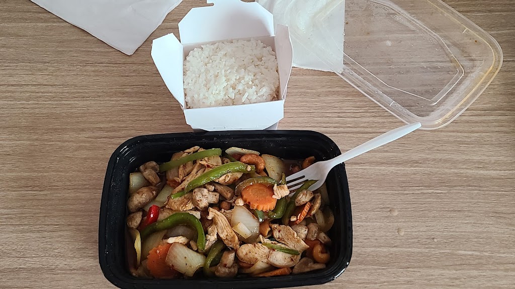 Thai Family Restaurant | restaurant | 21005 44th Ave W #101, Mountlake Terrace, WA 98043, USA | 4255827305 OR +1 425-582-7305