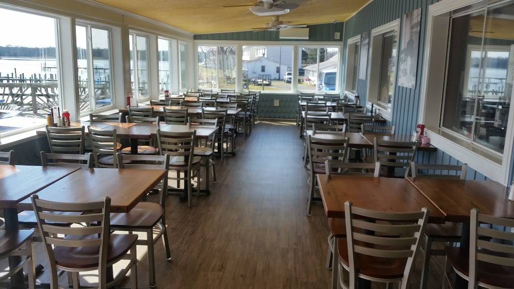 Clarkes Landing Restaurant | restaurant | 24580 Clarkes Landing Ln, Hollywood, MD 20636, USA | 3013733986 OR +1 301-373-3986