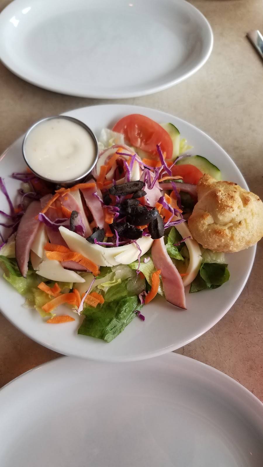 LuBos Ny Pizza | restaurant | 15352 E Ida Dr, Centennial, CO 80015, USA | 3036939196 OR +1 303-693-9196