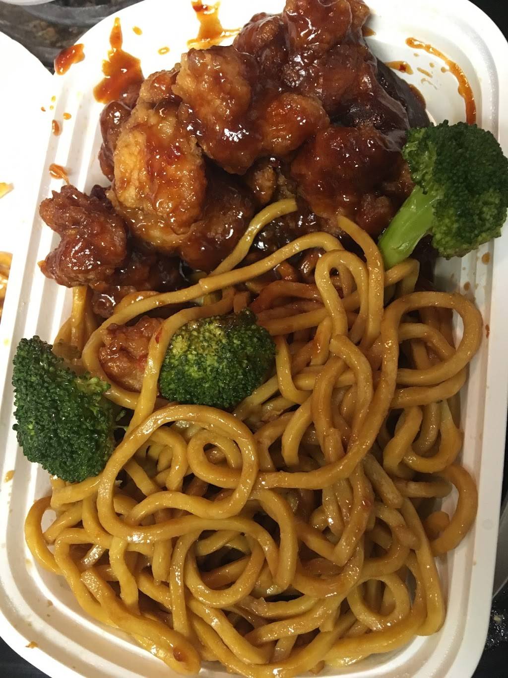 Chens Chinese Restaurant | restaurant | 100 Old Cherokee Rd, Lexington, SC 29072, USA | 8039579999 OR +1 803-957-9999