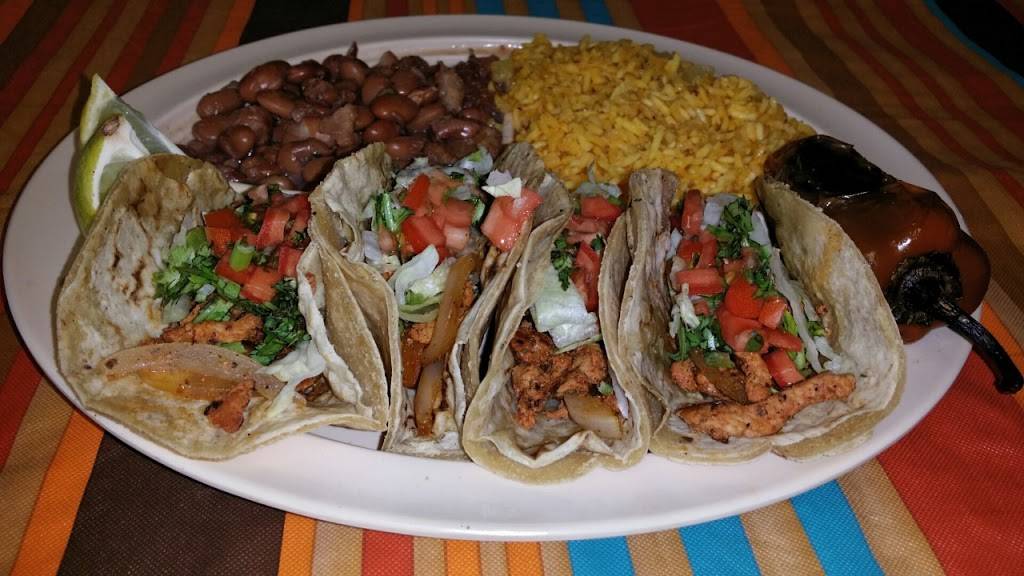 Buen Pollo | restaurant | 621 Magnolia Ave, Auburndale, FL 33823, USA | 8632682979 OR +1 863-268-2979