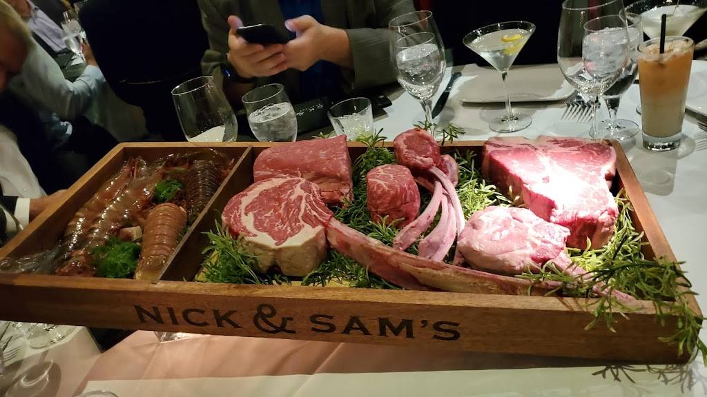 Nick & Sams | restaurant | 3008 Maple Ave, Dallas, TX 75201, USA | 2148717444 OR +1 214-871-7444