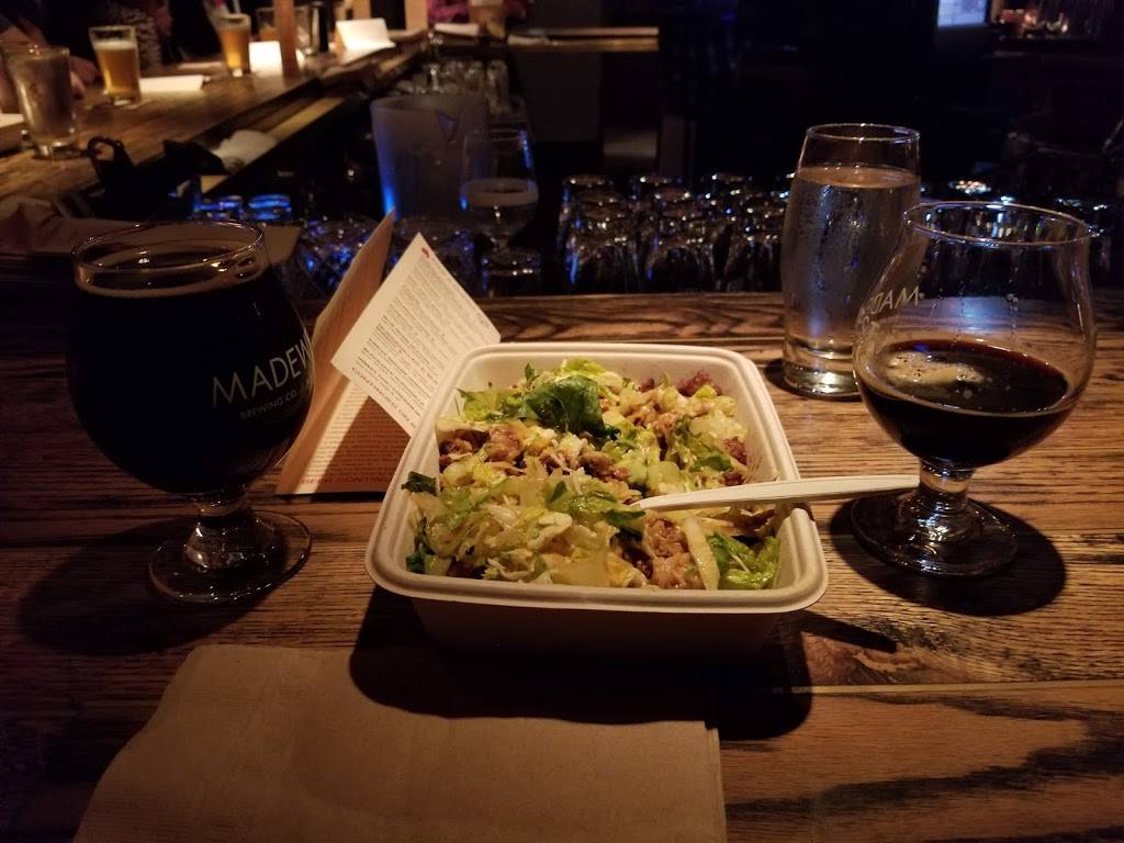 Alibi Room | restaurant | 12236 Washington Blvd, Los Angeles, CA 90066, USA | 3103909300 OR +1 310-390-9300