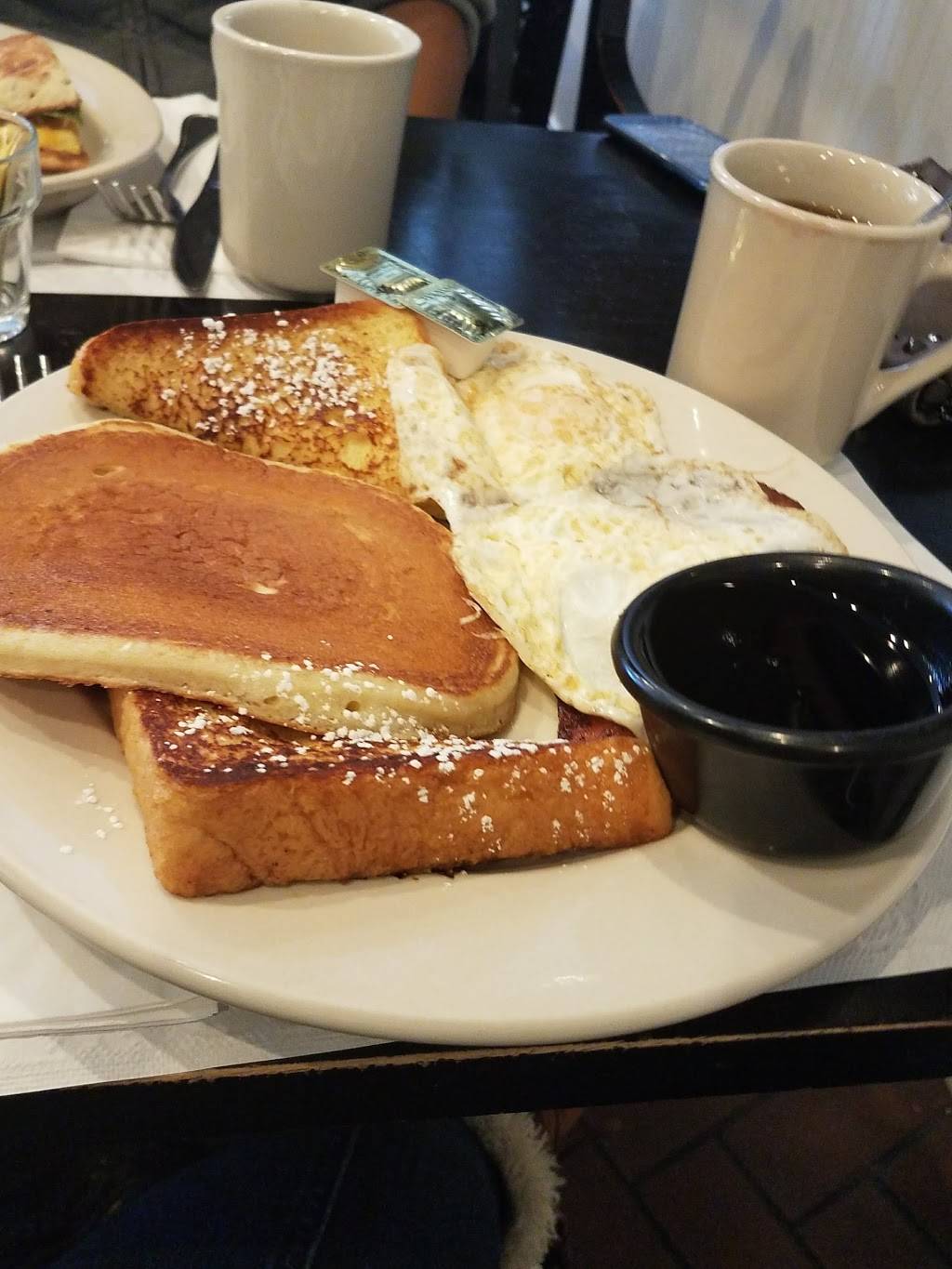 Alexs | restaurant | 1 Market St, Poughkeepsie, NY 12601, USA | 8454521125 OR +1 845-452-1125