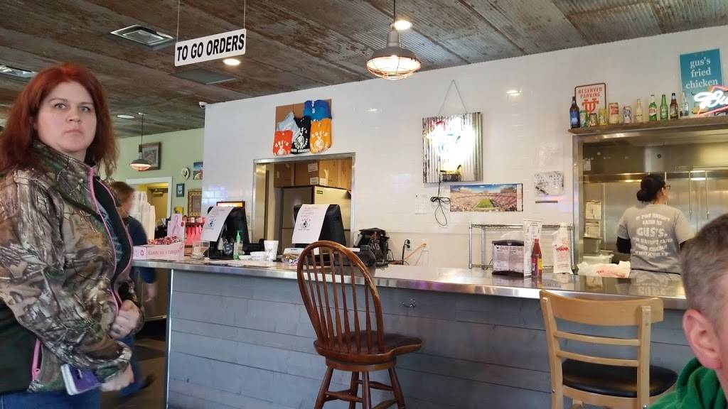 Guss World Famous Fried Chicken | restaurant | 3101 Sutherland Ave, Knoxville, TN 37919, USA | 8652005468 OR +1 865-200-5468