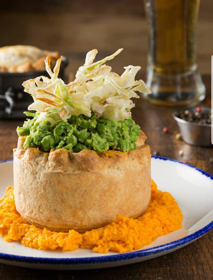 Fionn MacCools | meal takeaway | 547 Cundles Rd E, Barrie, ON L4M 0G9, Canada | 7059860150 OR +1 705-986-0150