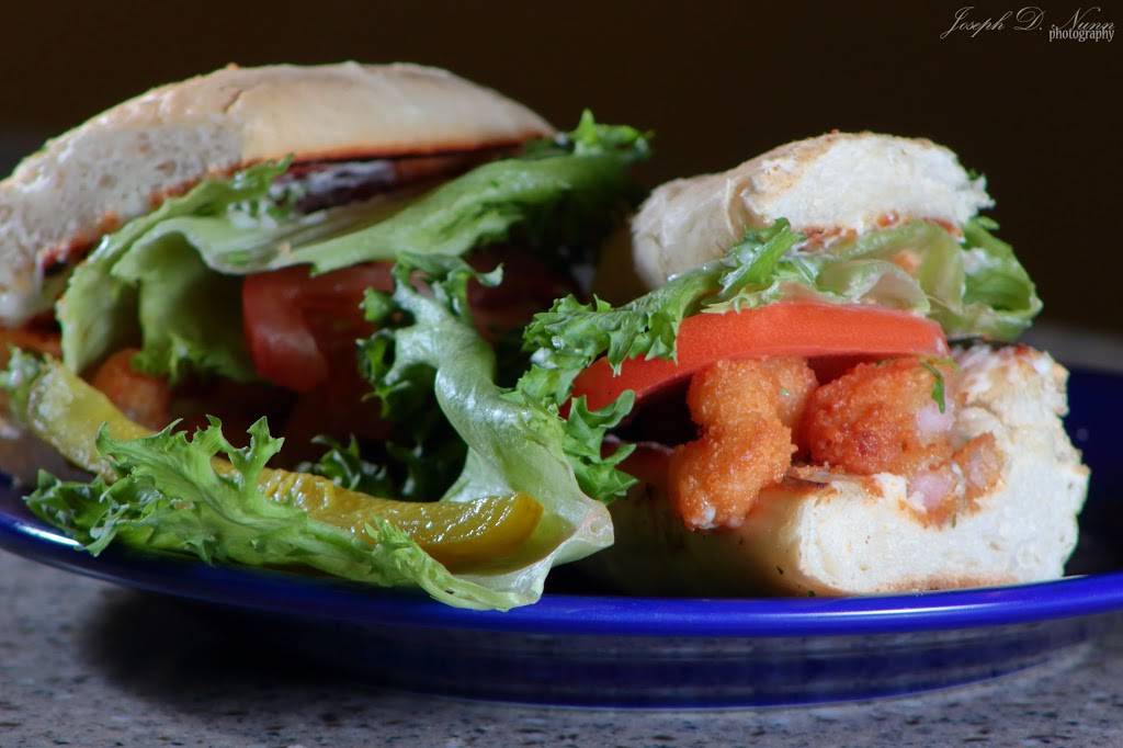 Hurricane Hut | restaurant | E 5th Pl, Tulsa, OK 74104, USA | 9186312000 OR +1 918-631-2000