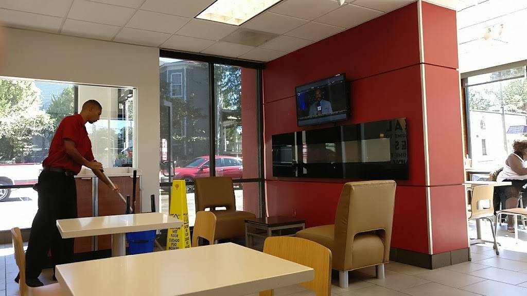 Wendys | restaurant | 1025 Ralph David Abernathy Blvd, Atlanta, GA 30310, USA | 4047525744 OR +1 404-752-5744