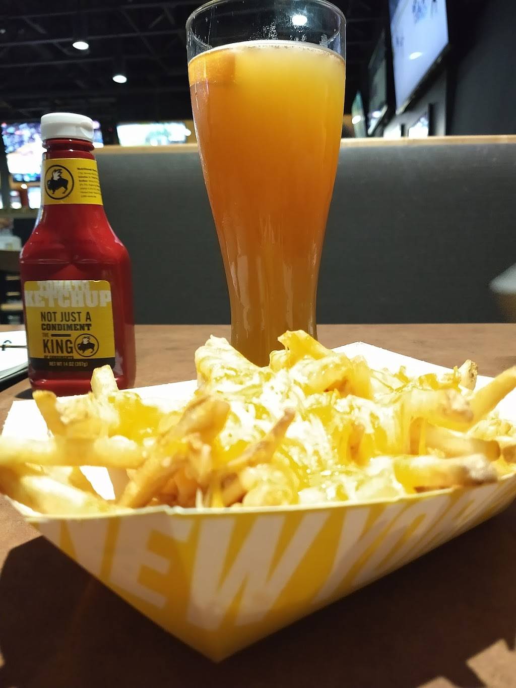 Buffalo Wild Wings | restaurant | 5020 Tiedeman Rd, Brooklyn, OH 44144, USA | 2163314572 OR +1 216-331-4572