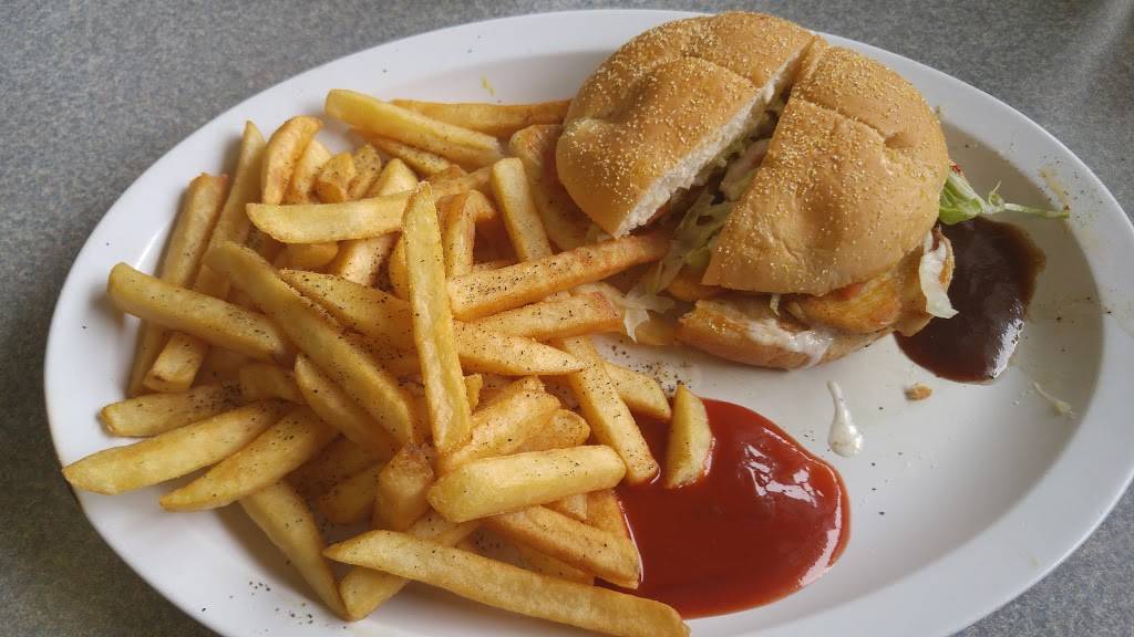 Johns Drive-In | restaurant | 5900 S Ashland Ave, Chicago, IL 60636, USA | 7739256177 OR +1 773-925-6177