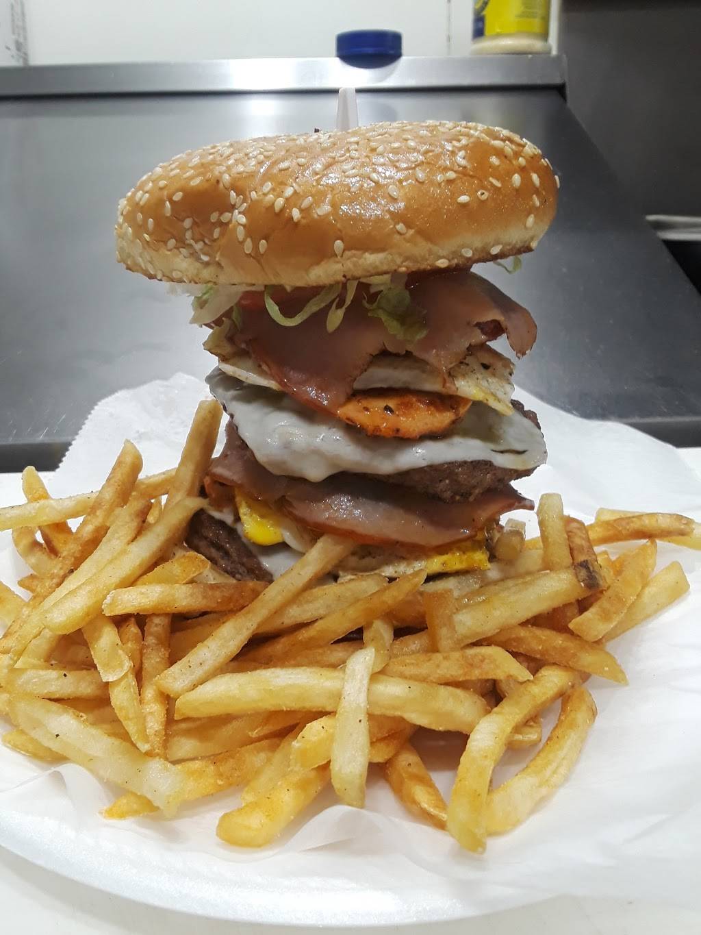 TROPICAL POINT | restaurant | 3237 Fowler St, Fort Myers, FL 33901, USA | 7742875098 OR +1 774-287-5098