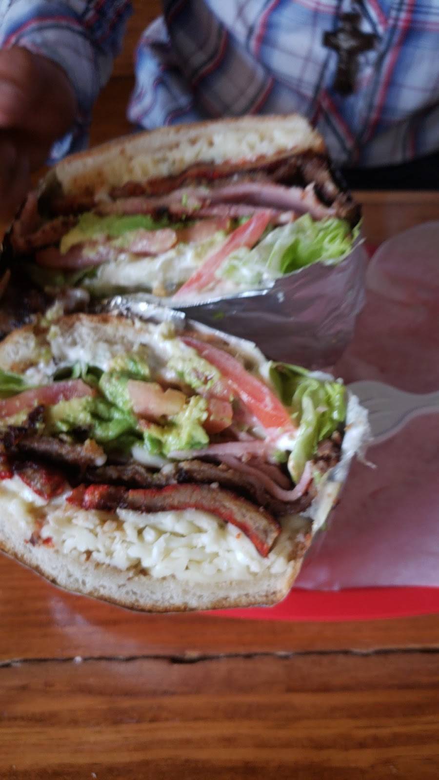 Tortas El Guero | restaurant | 5698 S Brookville Rd, Indianapolis, IN 46219, USA | 3176022346 OR +1 317-602-2346