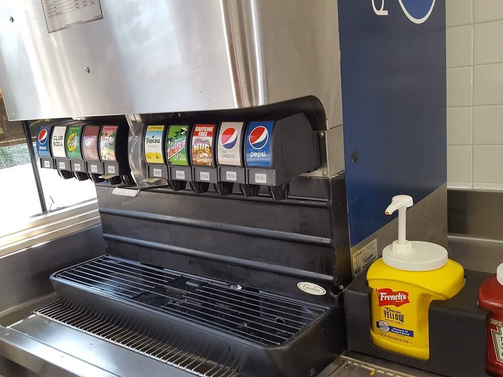 Wienerschnitzel | restaurant | 750 Huntington Dr, Monrovia, CA 91016, USA | 6263590470 OR +1 626-359-0470