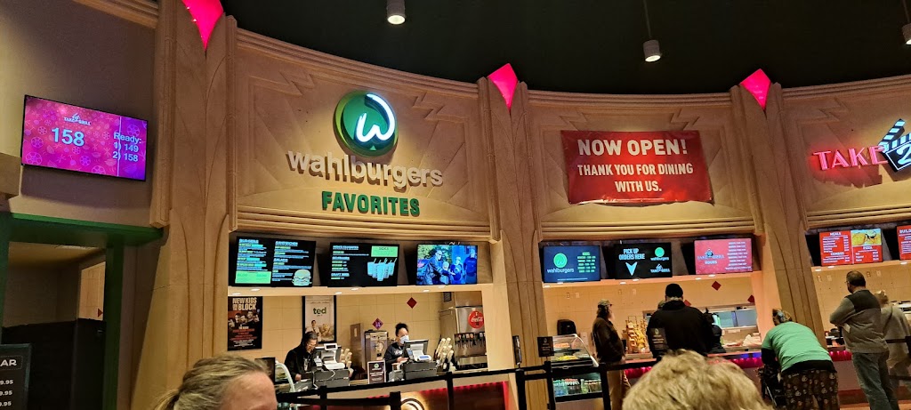 Wahlburgers | restaurant | 777 Hollywood Blvd, Dayton, OH 45414, USA | 9372357586 OR +1 937-235-7586