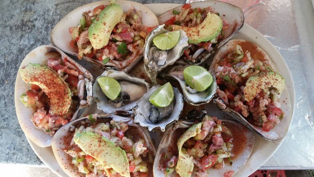 Mariscos La Valentina | restaurant | Plan de San Luis 199, Amp Reforma, 22710 Rosarito, B.C., Mexico | 016611213305 OR +52 661 121 3305