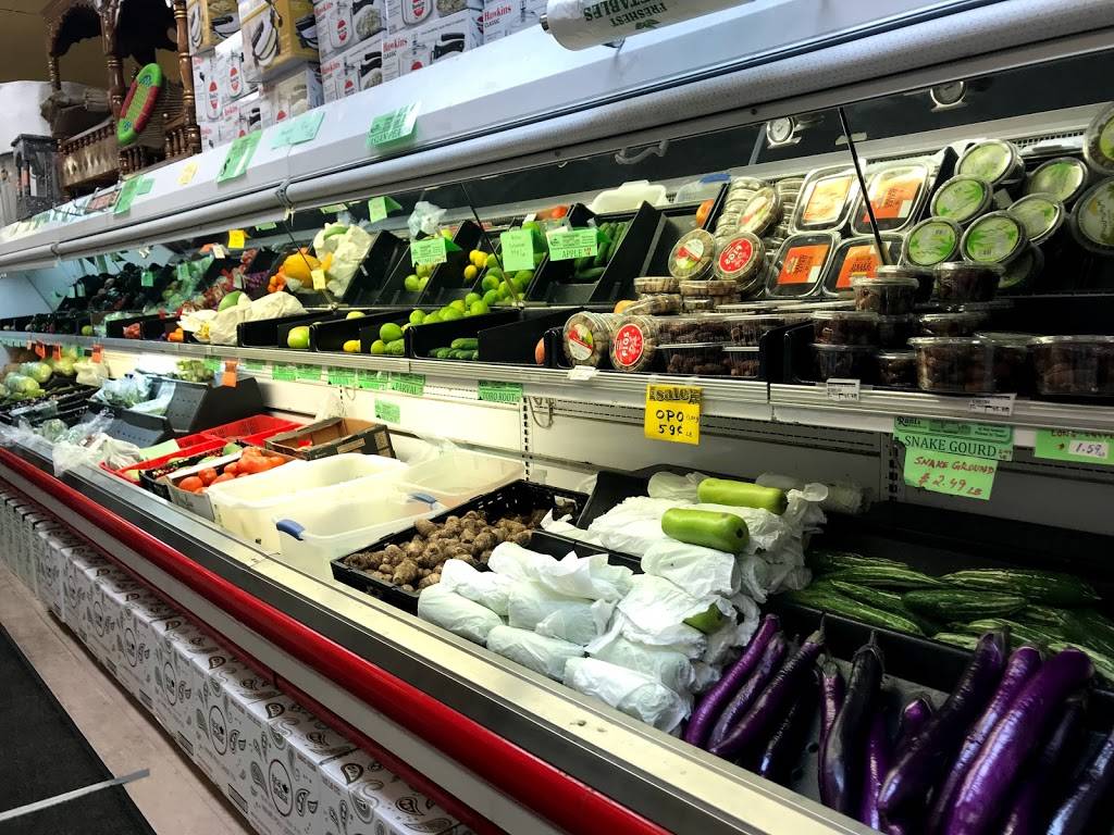 Ranis World Foods | restaurant | 4505 W Sahara Ave, Las Vegas, NV 89102, USA | 7025227744 OR +1 702-522-7744